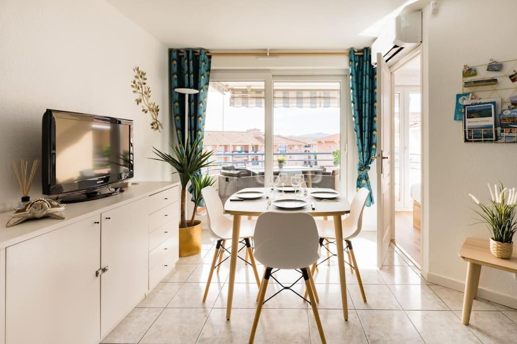 Port-Frejus, Le Paladien, Appartement 2 Pieces Climatise, Terrasse & Parking ภายนอก รูปภาพ