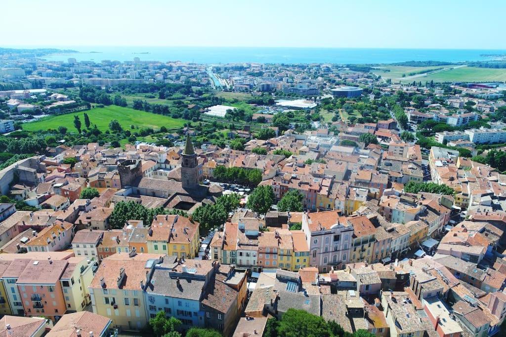 Port-Frejus, Le Paladien, Appartement 2 Pieces Climatise, Terrasse & Parking ภายนอก รูปภาพ