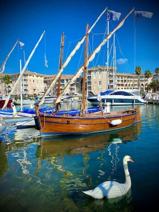 Port-Frejus, Le Paladien, Appartement 2 Pieces Climatise, Terrasse & Parking ภายนอก รูปภาพ